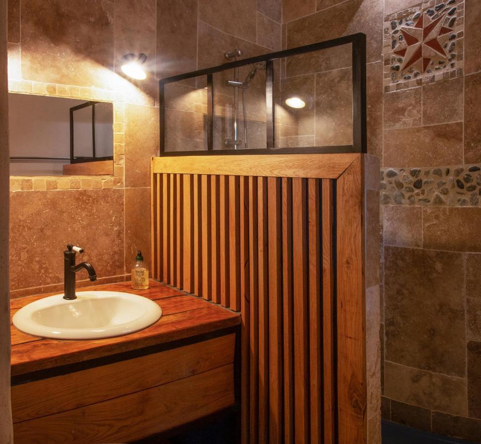 Gite le Cambon Mialet  Extérieur photo
